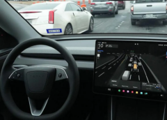 Tesla crash that killed a woman under US federal investigation