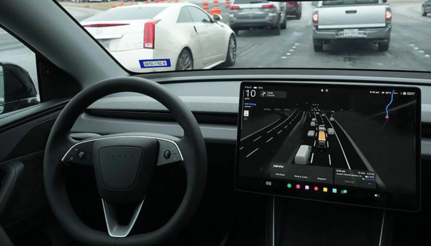 Tesla crash that killed a woman under US federal investigation
